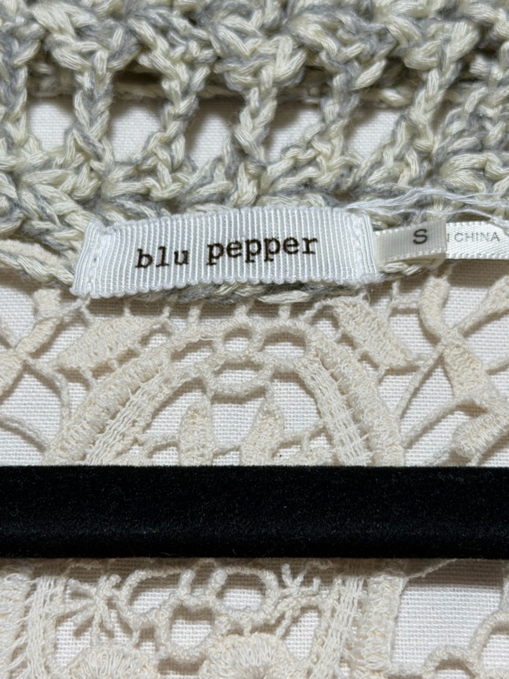 Blu Pepper Cream Crochet Vest Small Ivory Open Front Boho Festival Layering - Picture 3 of 5